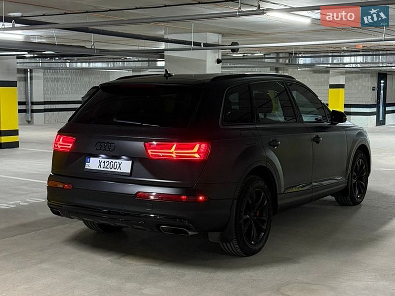 Позашляховик / Кросовер Audi Q7 2016 в Дніпрі