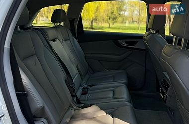 Внедорожник / Кроссовер Audi Q7 2018 в Киеве
