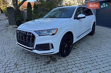 Позашляховик / Кросовер Audi Q7 2021 в Києві