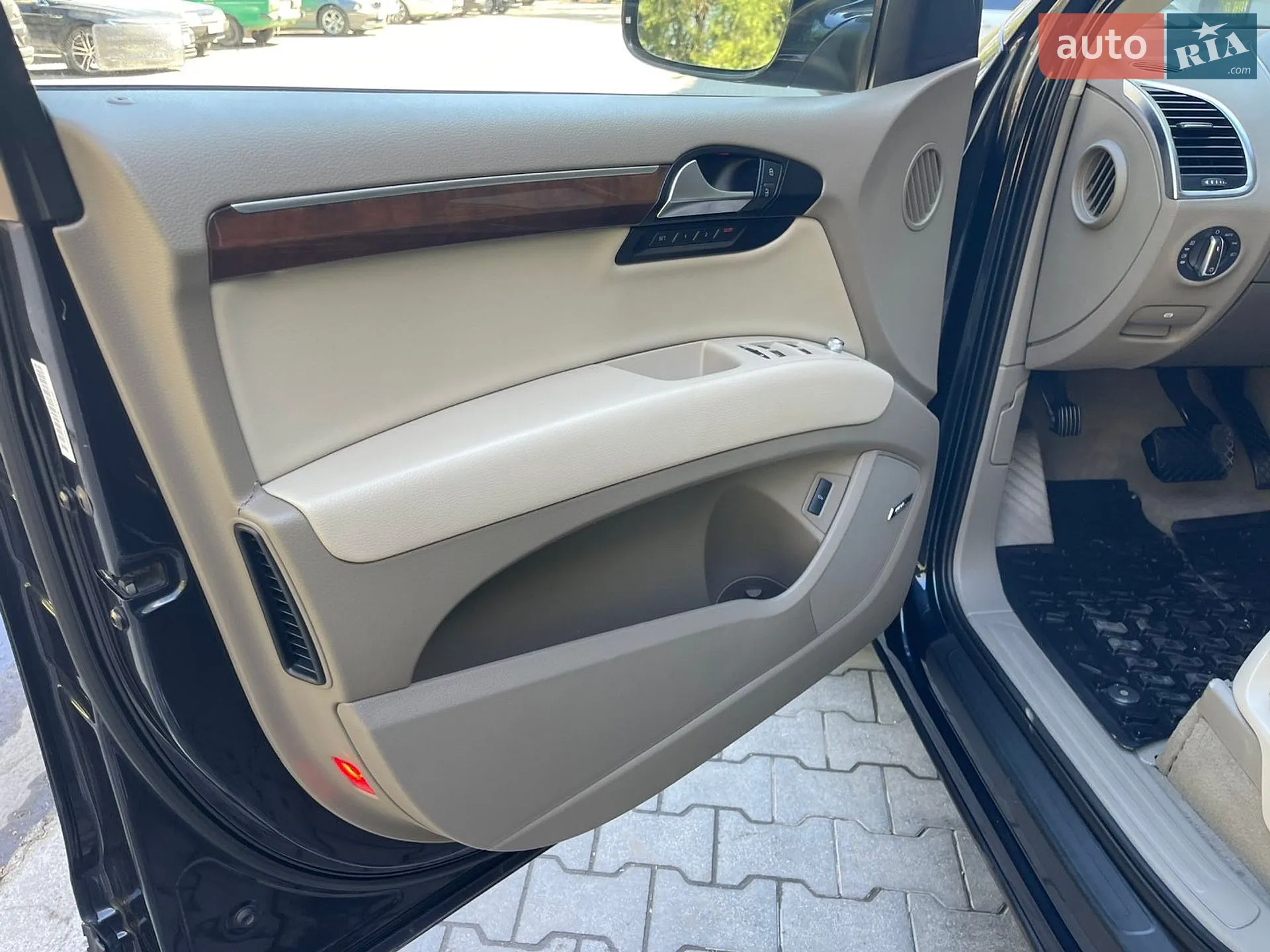 2011 Audi Q7 - мініатюра 6