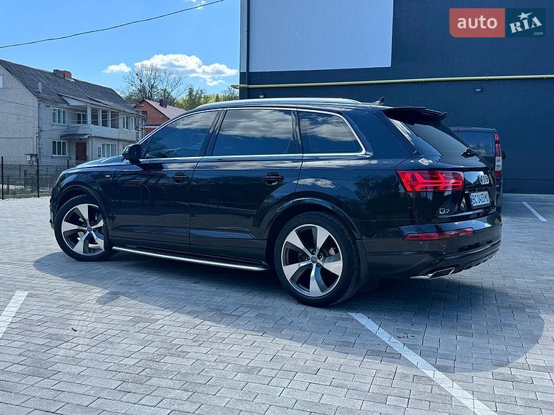 Внедорожник / Кроссовер Audi Q7 2016 в Кременце