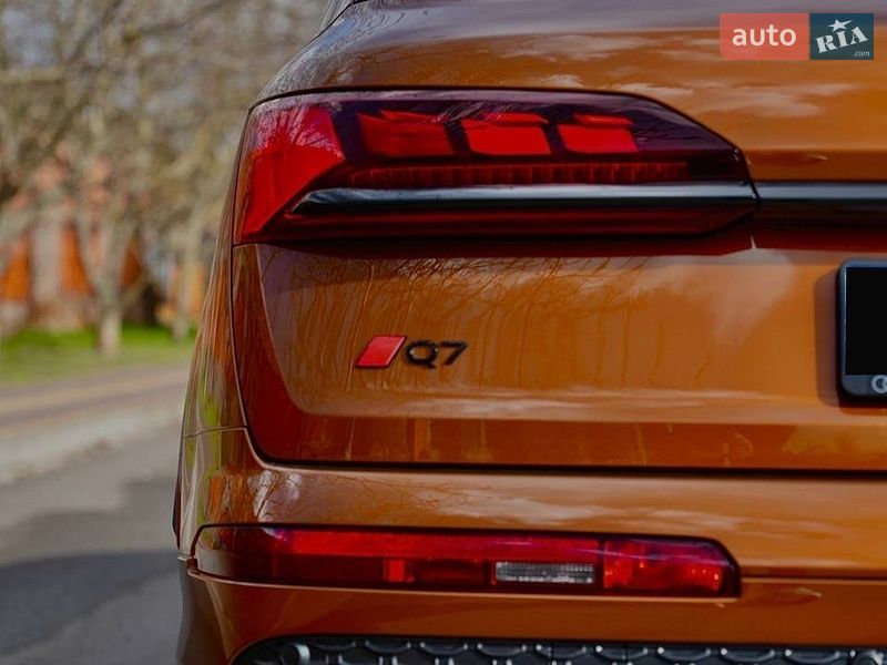 Внедорожник / Кроссовер Audi Q7 2024 в Киеве