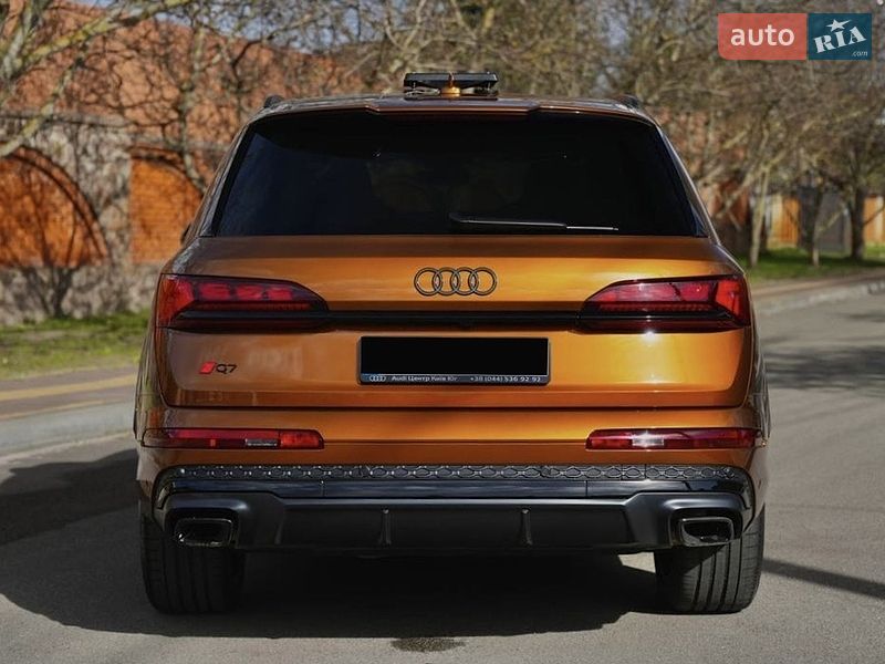 Внедорожник / Кроссовер Audi Q7 2024 в Киеве