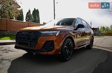 Внедорожник / Кроссовер Audi Q7 2024 в Киеве