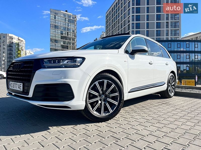 Внедорожник / Кроссовер Audi Q7 2016 в Львове