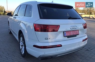 Внедорожник / Кроссовер Audi Q7 2017 в Сокале