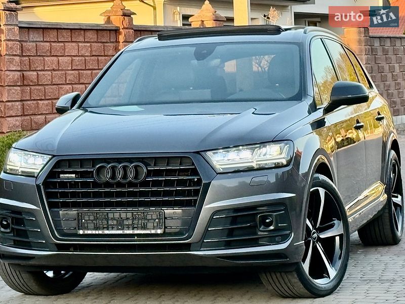 Позашляховик / Кросовер Audi Q7 2018 в Рівному
