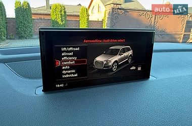 Позашляховик / Кросовер Audi Q7 2018 в Рівному