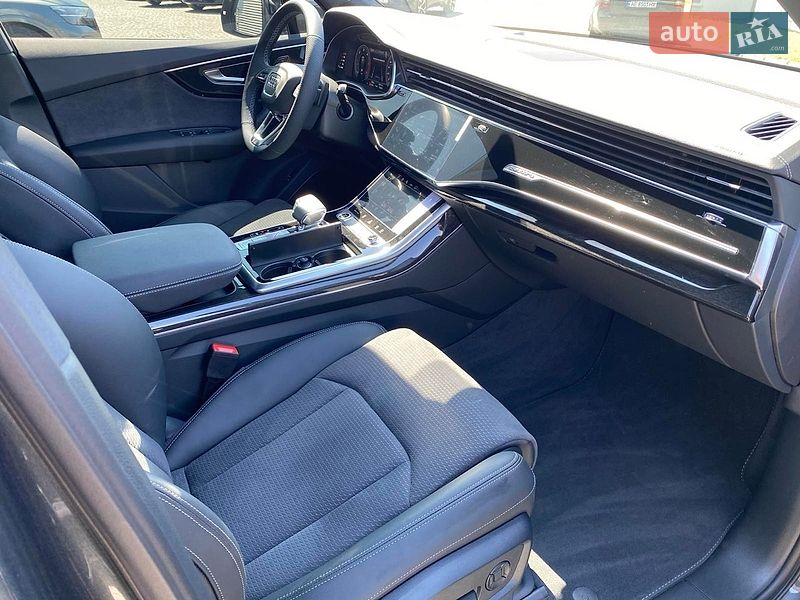 Позашляховик / Кросовер Audi Q7 2026 в Дніпрі
