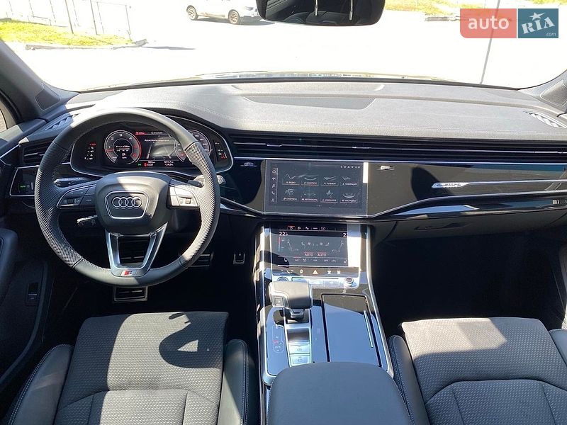 Позашляховик / Кросовер Audi Q7 2026 в Дніпрі