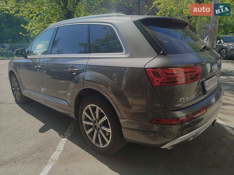 Внедорожник / Кроссовер Audi Q7 2018 в Киеве