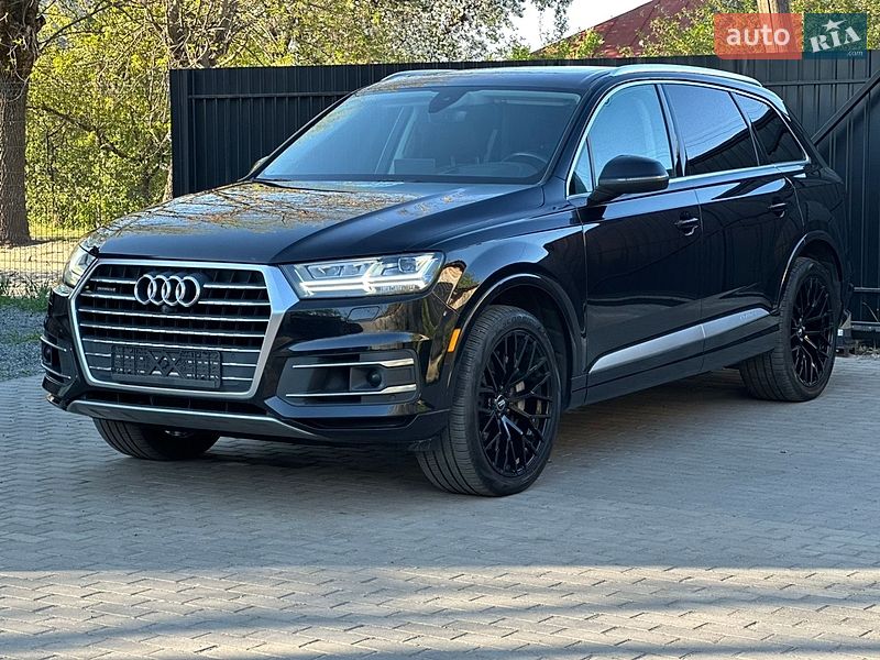 Внедорожник / Кроссовер Audi Q7 2017 в Сарнах
