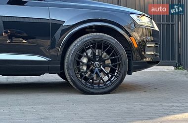 Внедорожник / Кроссовер Audi Q7 2017 в Сарнах