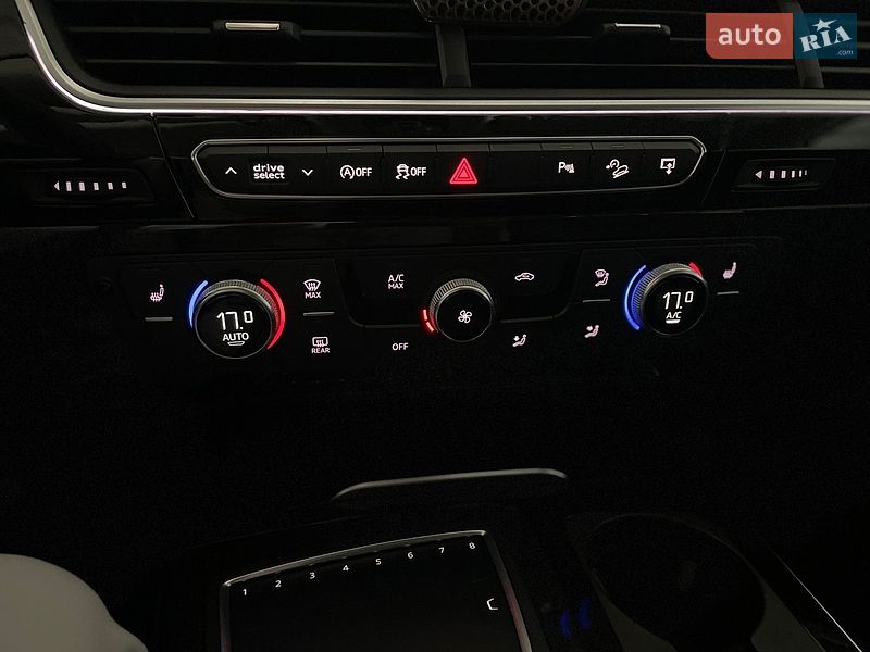 Внедорожник / Кроссовер Audi Q7 2018 в Киеве