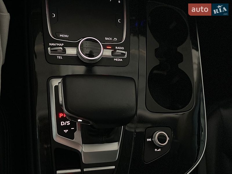 Внедорожник / Кроссовер Audi Q7 2018 в Киеве