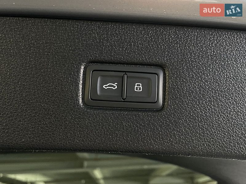 Внедорожник / Кроссовер Audi Q7 2018 в Киеве