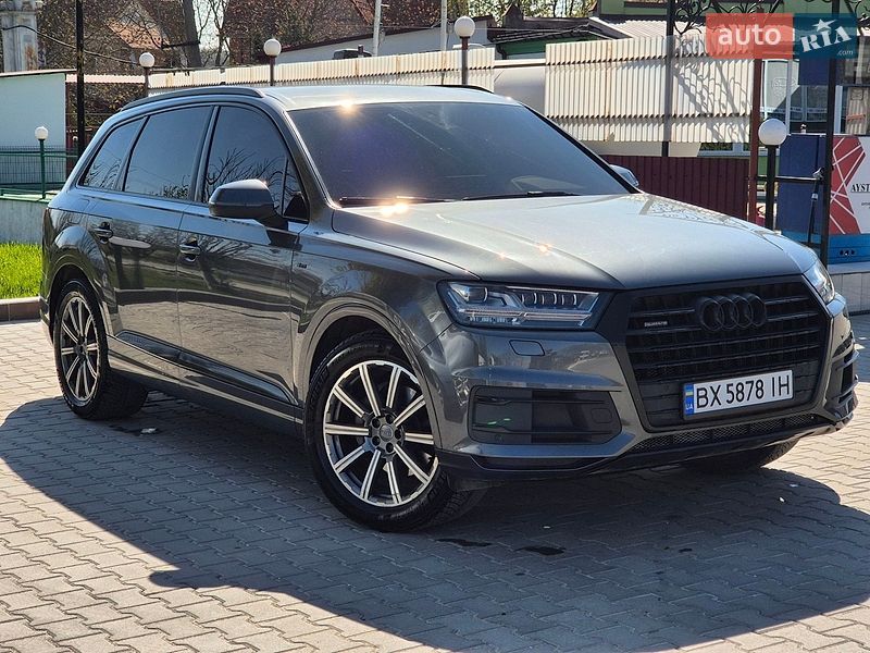 Внедорожник / Кроссовер Audi Q7 2016 в Каменец-Подольском