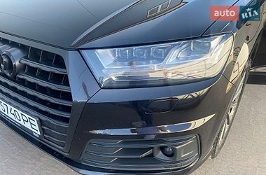 Позашляховик / Кросовер Audi Q7 2017 в Львові
