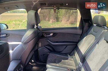 Позашляховик / Кросовер Audi Q7 2017 в Львові