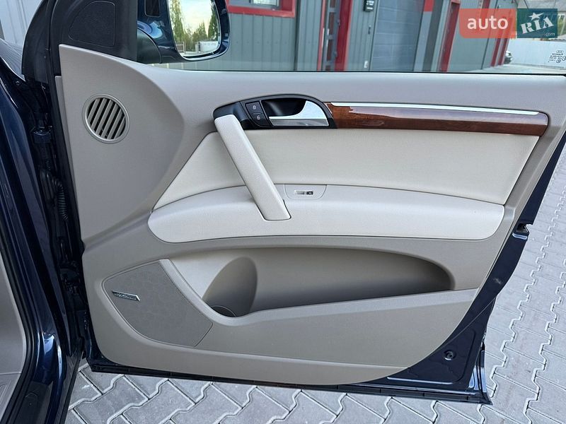 Внедорожник / Кроссовер Audi Q7 2012 в Ковеле