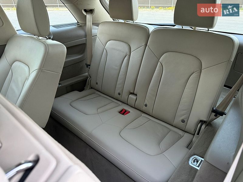 Внедорожник / Кроссовер Audi Q7 2012 в Ковеле