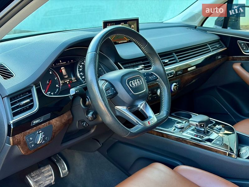 Внедорожник / Кроссовер Audi Q7 2018 в Луцке