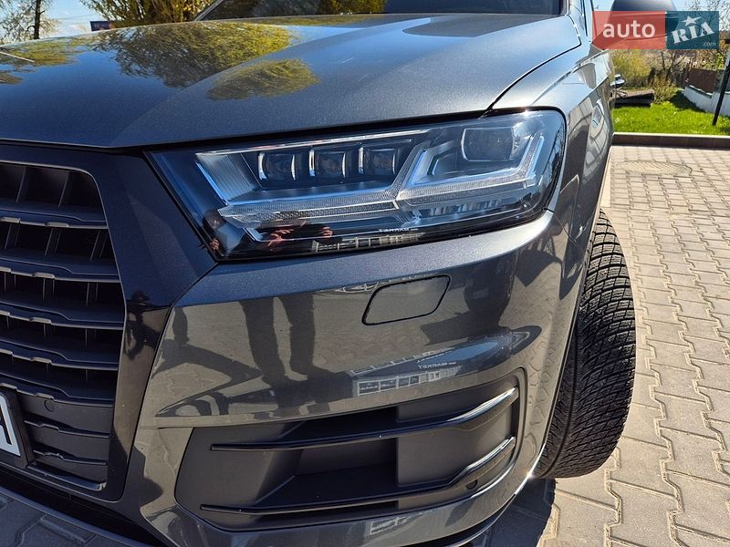 Позашляховик / Кросовер Audi Q7 2016 в Кам'янець-Подільському