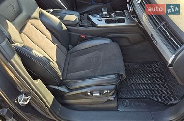 Позашляховик / Кросовер Audi Q7 2016 в Кам'янець-Подільському