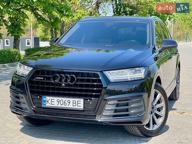 Внедорожник / Кроссовер Audi Q7 2018 в Каменском