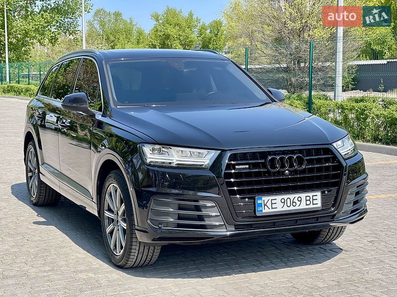 Внедорожник / Кроссовер Audi Q7 2018 в Каменском