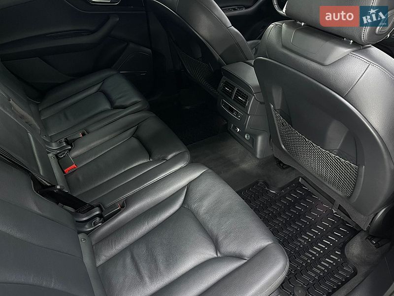Внедорожник / Кроссовер Audi Q7 2018 в Каменском