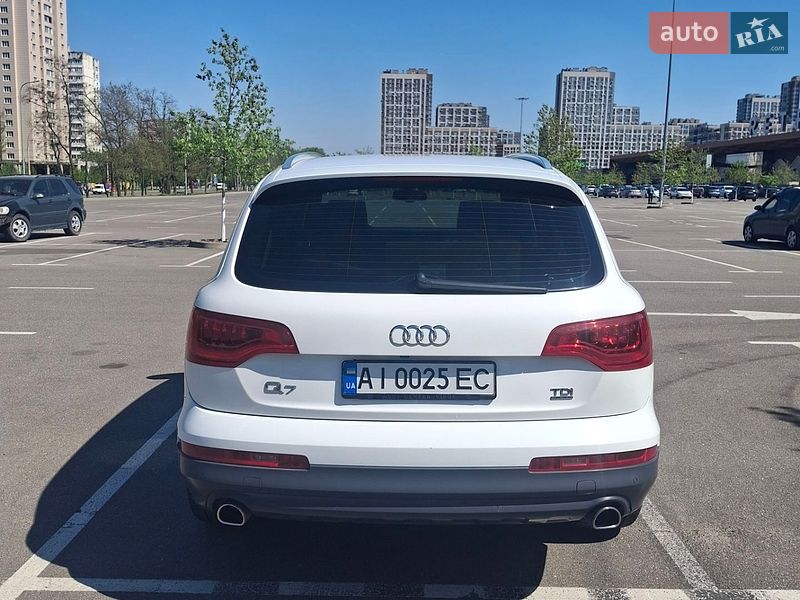 Внедорожник / Кроссовер Audi Q7 2013 в Киеве