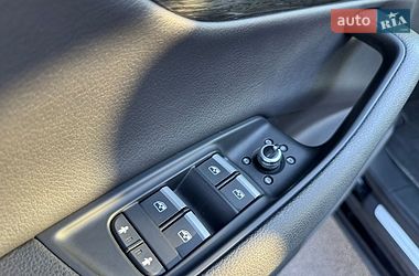 Внедорожник / Кроссовер Audi Q7 2017 в Ровно