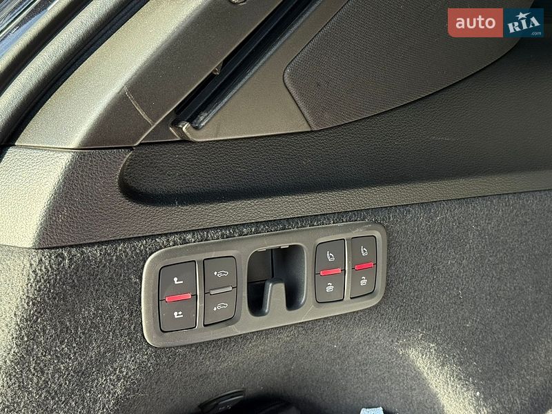 Внедорожник / Кроссовер Audi Q7 2020 в Киеве