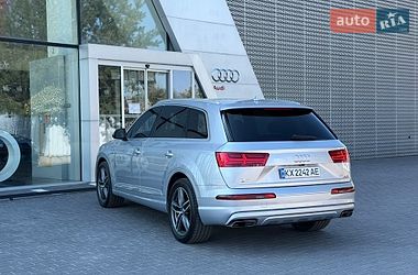 Внедорожник / Кроссовер Audi Q7 2017 в Харькове