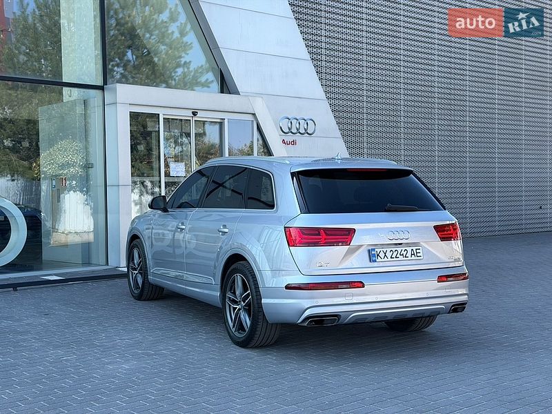 Внедорожник / Кроссовер Audi Q7 2017 в Харькове