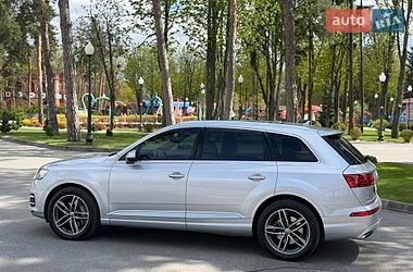 Внедорожник / Кроссовер Audi Q7 2017 в Харькове