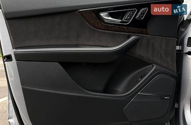 Внедорожник / Кроссовер Audi Q7 2017 в Харькове
