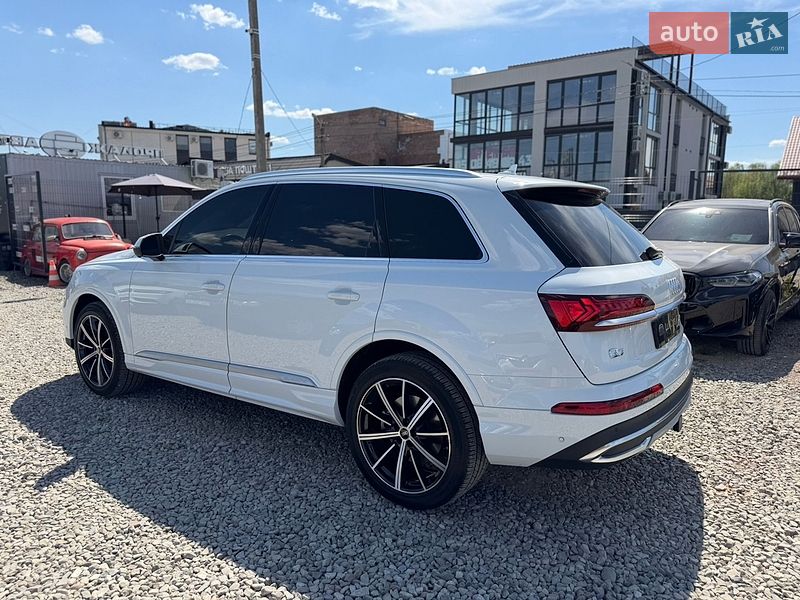 Внедорожник / Кроссовер Audi Q7 2020 в Ивано-Франковске