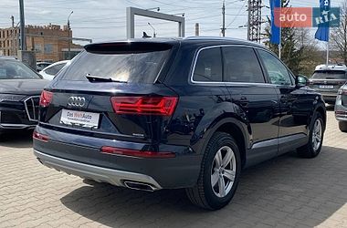 Внедорожник / Кроссовер Audi Q7 2016 в Черновцах