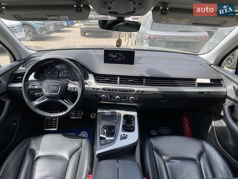 Внедорожник / Кроссовер Audi Q7 2016 в Черновцах