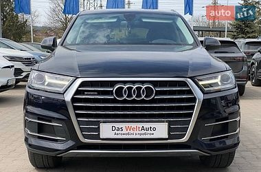 Внедорожник / Кроссовер Audi Q7 2016 в Черновцах
