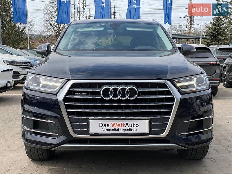 Внедорожник / Кроссовер Audi Q7 2016 в Черновцах