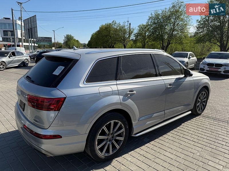 Внедорожник / Кроссовер Audi Q7 2018 в Ровно