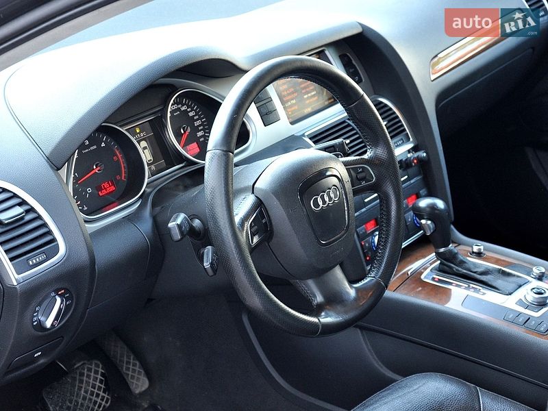 Внедорожник / Кроссовер Audi Q7 2010 в Львове