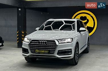 Внедорожник / Кроссовер Audi Q7 2019 в Черновцах