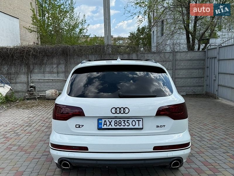 Внедорожник / Кроссовер Audi Q7 2013 в Харькове
