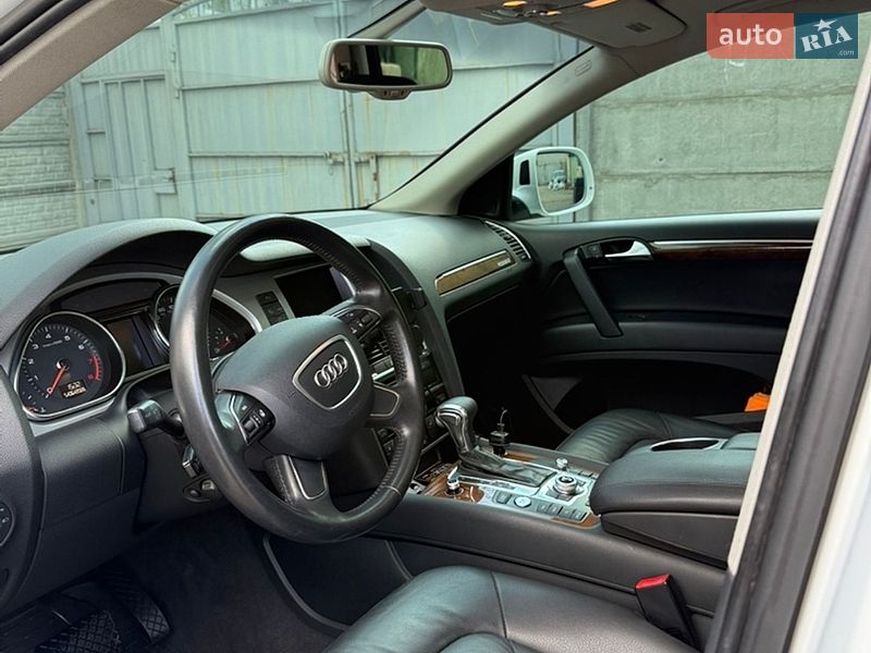 Внедорожник / Кроссовер Audi Q7 2013 в Харькове