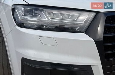 Внедорожник / Кроссовер Audi Q7 2018 в Стрые