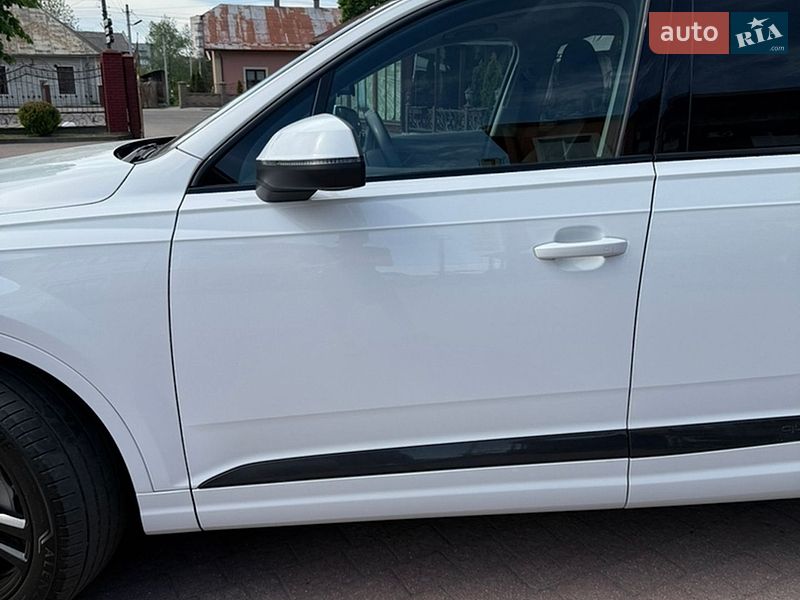 Внедорожник / Кроссовер Audi Q7 2018 в Стрые